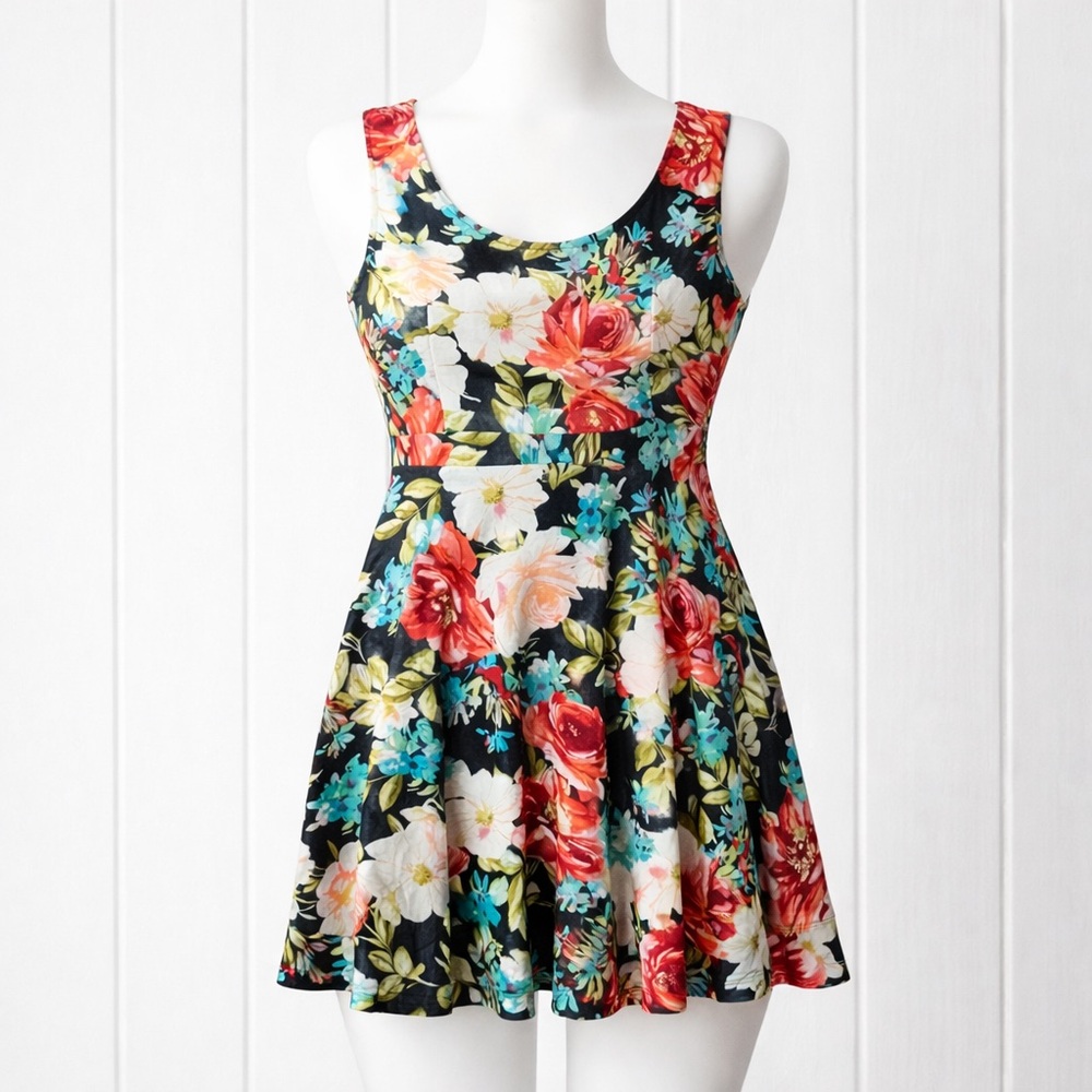 Maitai Floral Short Dress 1X | Black Orange Blue Sleeveless Fit & Flare